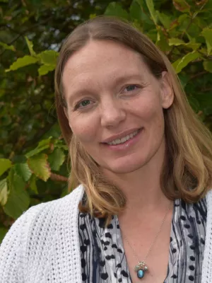Marianne Hall. Photo.